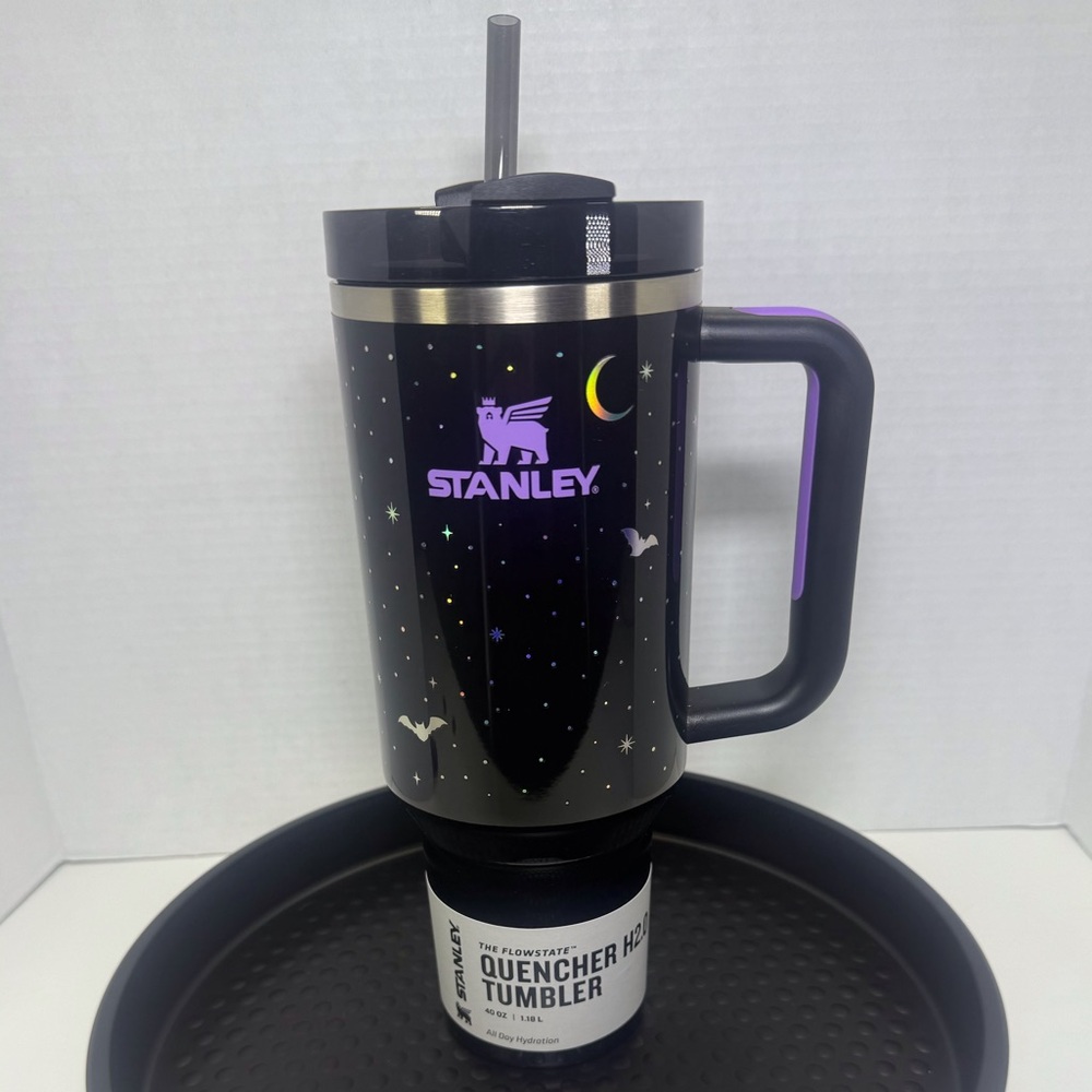 Stanley Halloween 40 Oz H2.0 Flowstate Quench Tumbler Spellcast Black Purple